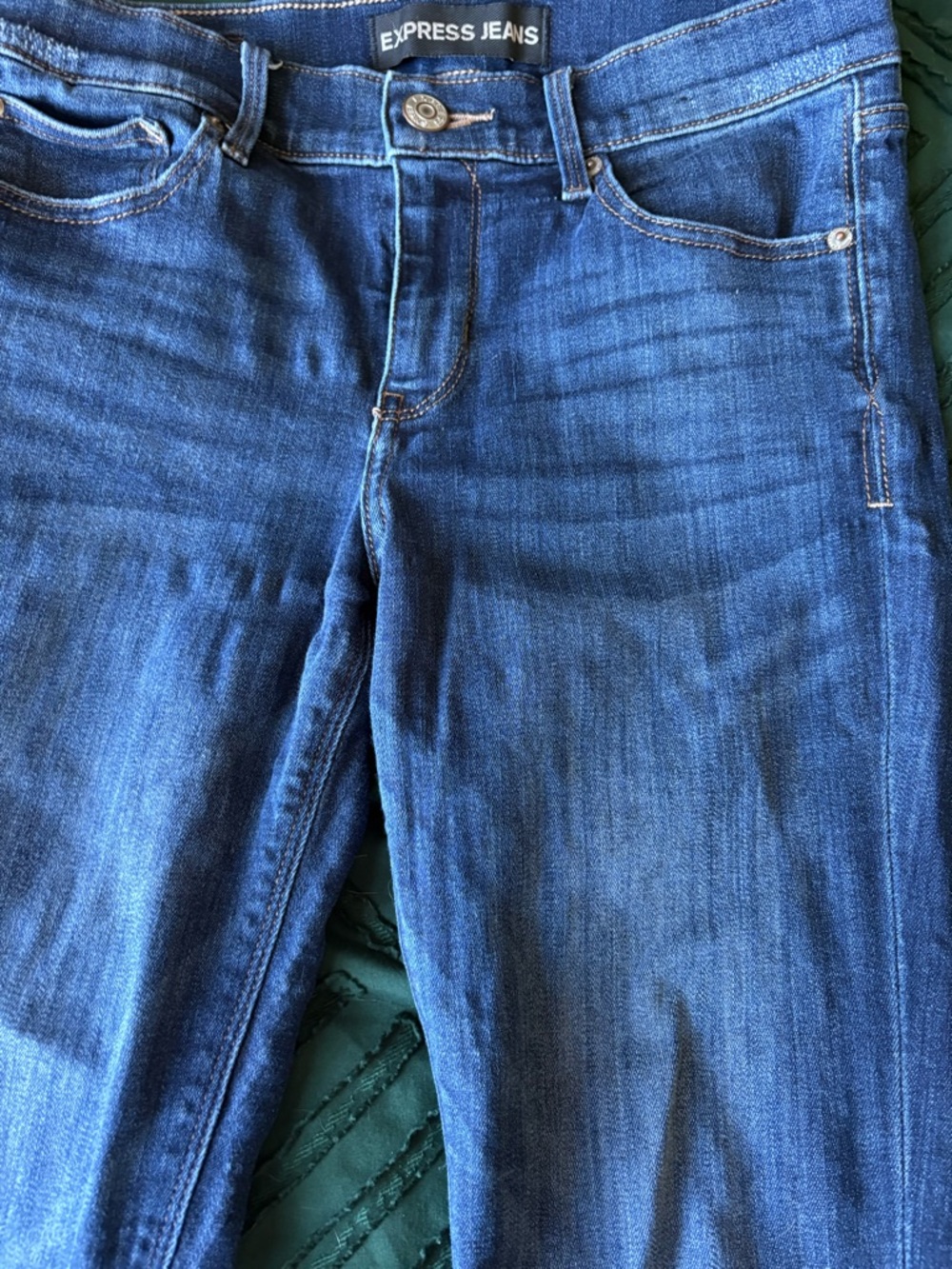 Express woman’s denim. JEAN SALE! - Picture 3 of 4